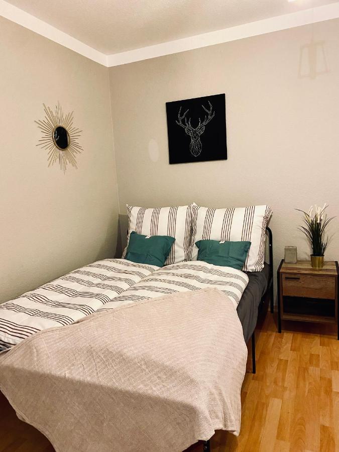 Apartment Saniertes - Elisa - Mit Balkon, Wlan, Smart-tv & Kueche In City-naehe *